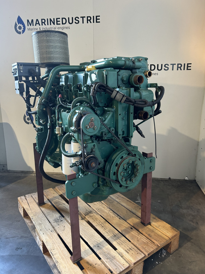 Volvo Penta D5-B TA (1500RPM) - 엔진 : 사진 4 Volvo Penta D5-B TA (1500RPM) - 엔진 : 사진 4