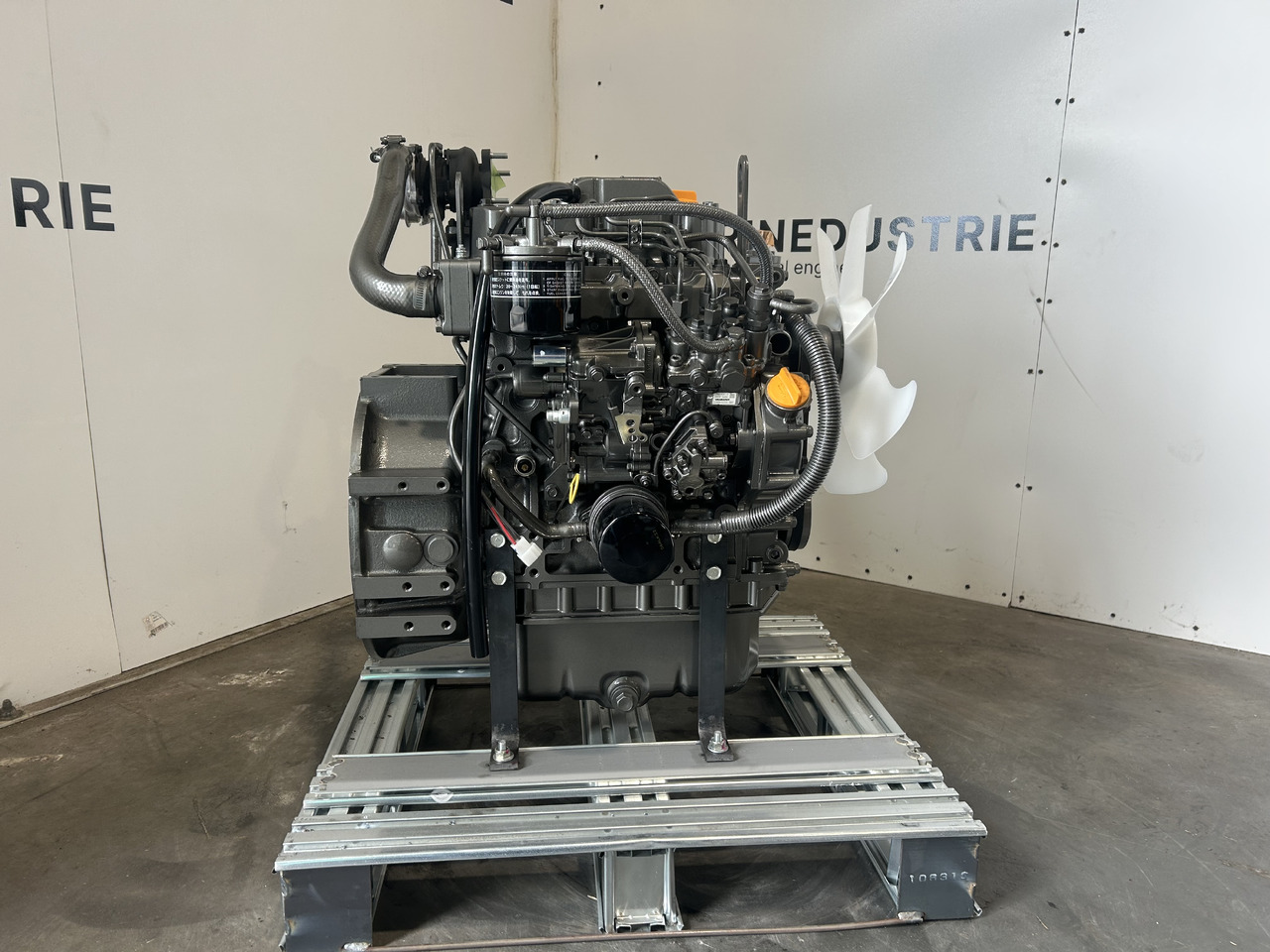 Yanmar 3TNV84T - 엔진 굴착기 용 : 사진 1 Yanmar 3TNV84T - 엔진 굴착기 용 : 사진 1