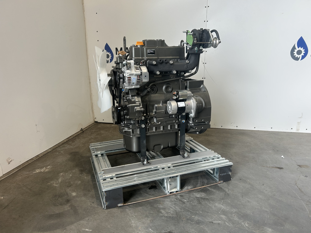Yanmar 3TNV84T - 엔진 굴착기 용 : 사진 5 Yanmar 3TNV84T - 엔진 굴착기 용 : 사진 5