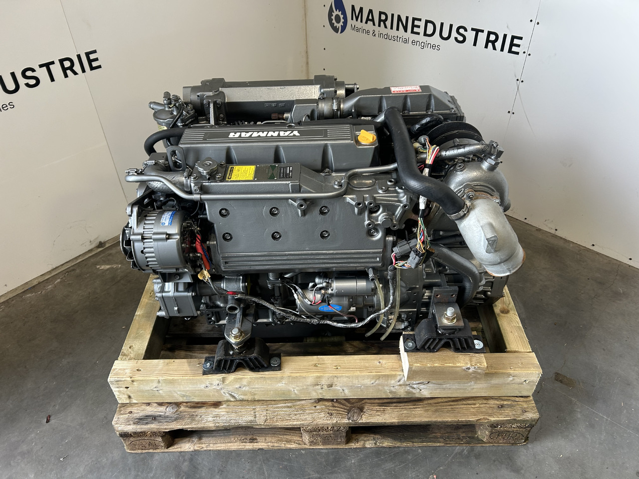 Yanmar 4LH-DTE - 엔진 기타 기계 용 : 사진 4 Yanmar 4LH-DTE - 엔진 기타 기계 용 : 사진 4