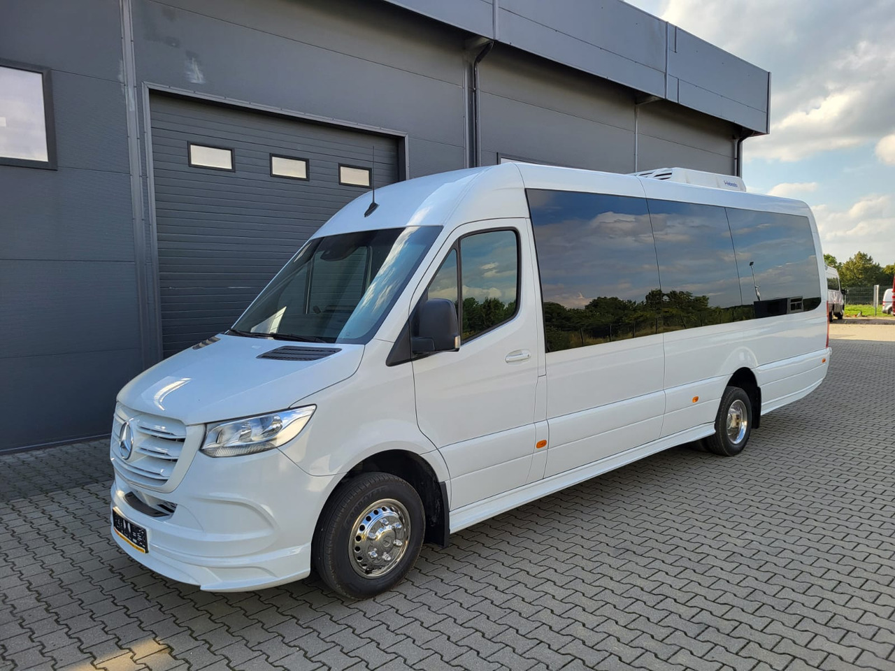 Mercedes-Benz Sprinter 519 CDI 24 places + 4 standing NEW - 대형 버스 : 사진 2 Mercedes-Benz Sprinter 519 CDI 24 places + 4 standing NEW - 대형 버스 : 사진 2