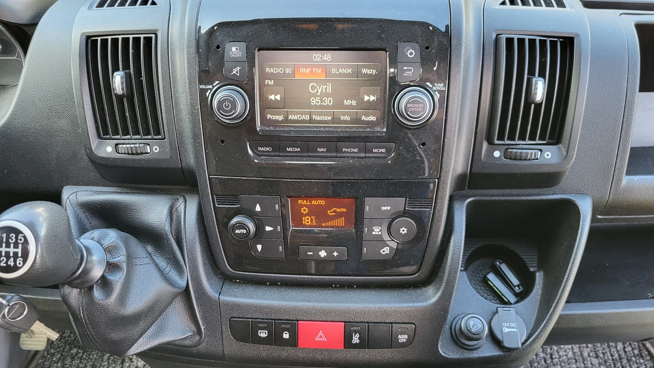 캠핑 밴 Peugeot Boxer : 사진 17