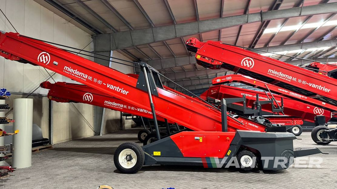 Miedema ML1680 Premium Store loader - 컨베이어 벨트 : 사진 1 Miedema ML1680 Premium Store loader - 컨베이어 벨트 : 사진 1