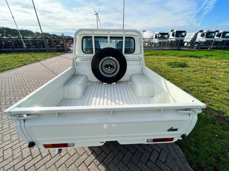 Toyota Land Cruiser HZJ79 4x4 4.2D Double Cab - EURO 3 - NEW!! 13 UNITS directly available - 픽업트럭, 콤비 밴 : 사진 5 Toyota Land Cruiser HZJ79 4x4 4.2D Double Cab - EURO 3 - NEW!! 13 UNITS directly available - 픽업트럭, 콤비 밴 : 사진 5