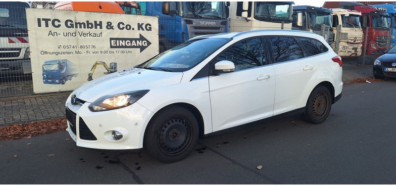 Ford Focus - 차량 : 사진 2 Ford Focus - 차량 : 사진 2