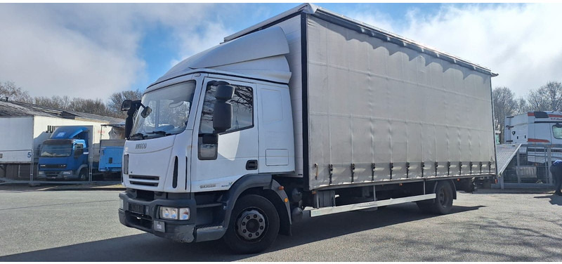 Iveco 120E22 Plane+Sp. G.Haus/Hochdach Klima LBW AHK - 커튼사이더 트럭 : 사진 1 Iveco 120E22 Plane+Sp. G.Haus/Hochdach Klima LBW AHK - 커튼사이더 트럭 : 사진 1