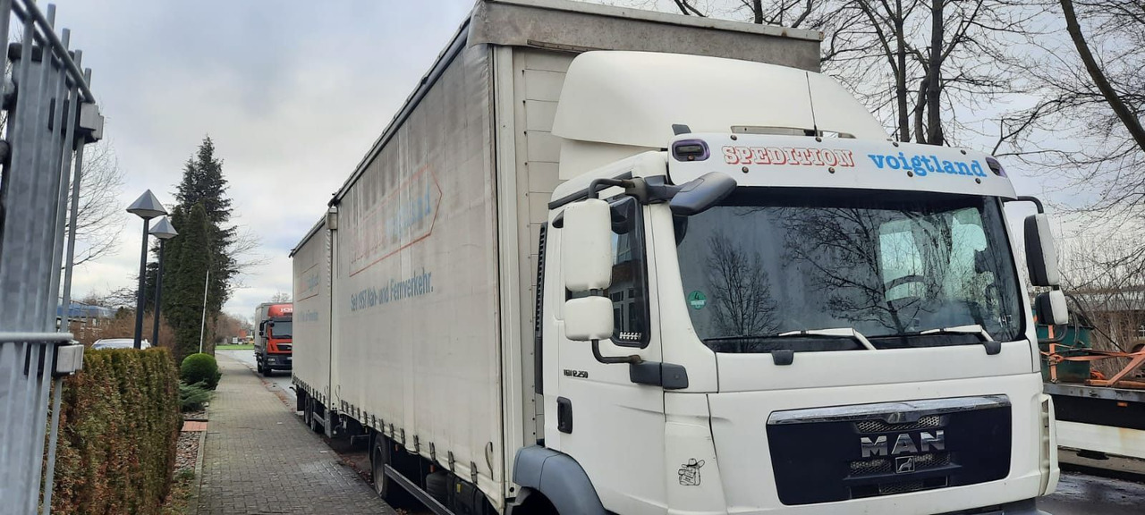 MAN 12.250 TGM Jumbo Mit Anhänger - 커튼사이더 트럭, 커튼사이더 트레일러 : 사진 2 MAN 12.250 TGM Jumbo Mit Anhänger - 커튼사이더 트럭, 커튼사이더 트레일러 : 사진 2