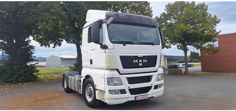 MAN TGX18.440H 4x4 SZM Kipphydraulik - 트랙터 유닛 : 사진 1 MAN TGX18.440H 4x4 SZM Kipphydraulik - 트랙터 유닛 : 사진 1