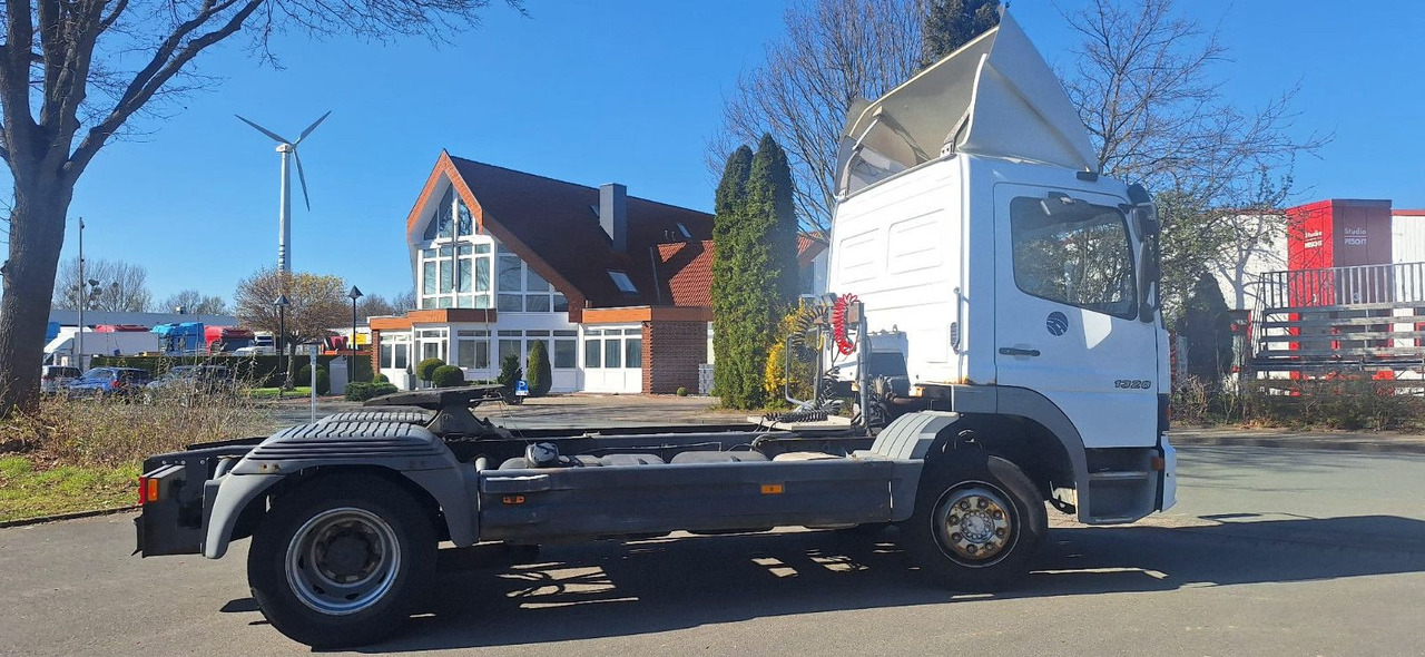 Mercedes-Benz 1328 SZM Atego - 트랙터 유닛 : 사진 3 Mercedes-Benz 1328 SZM Atego - 트랙터 유닛 : 사진 3