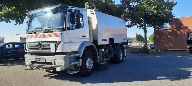 Mercedes-Benz 1824 Axor 1-Hand - 거리 청소 차량 : 사진 1 Mercedes-Benz 1824 Axor 1-Hand - 거리 청소 차량 : 사진 1