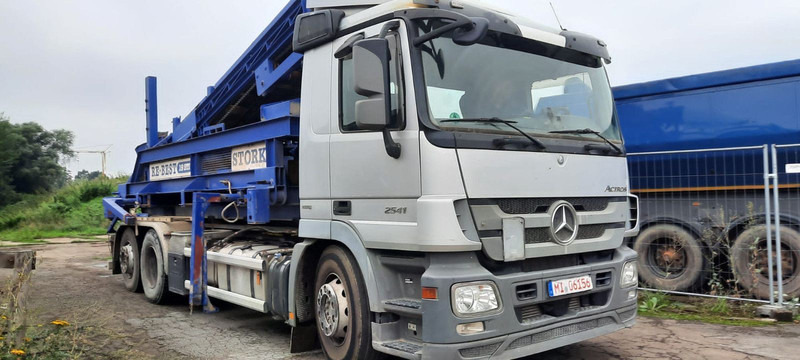 Mercedes-Benz 2641K 6x2 Abroller Klima - 후크 리프트 트럭 : 사진 2 Mercedes-Benz 2641K 6x2 Abroller Klima - 후크 리프트 트럭 : 사진 2