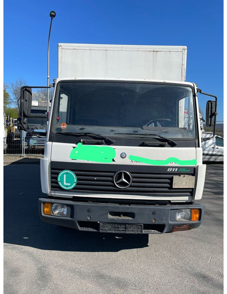 Mercedes-Benz 811 Koffer Blatt/Blatt Gefedert - 박스 트럭 : 사진 3 Mercedes-Benz 811 Koffer Blatt/Blatt Gefedert - 박스 트럭 : 사진 3