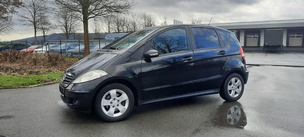 Mercedes-Benz A 180 CDI AVANTGARDE - 세단 : 사진 1 Mercedes-Benz A 180 CDI AVANTGARDE - 세단 : 사진 1