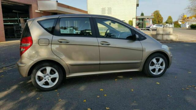 Mercedes-Benz A 200 CDI - 차량 : 사진 2 Mercedes-Benz A 200 CDI - 차량 : 사진 2