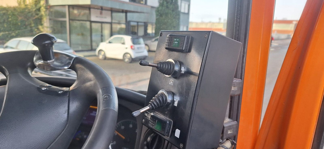 Mercedes-Benz Atego 1524 2 6-Zyl. 4x2 - 거리 청소 차량 : 사진 5 Mercedes-Benz Atego 1524 2 6-Zyl. 4x2 - 거리 청소 차량 : 사진 5