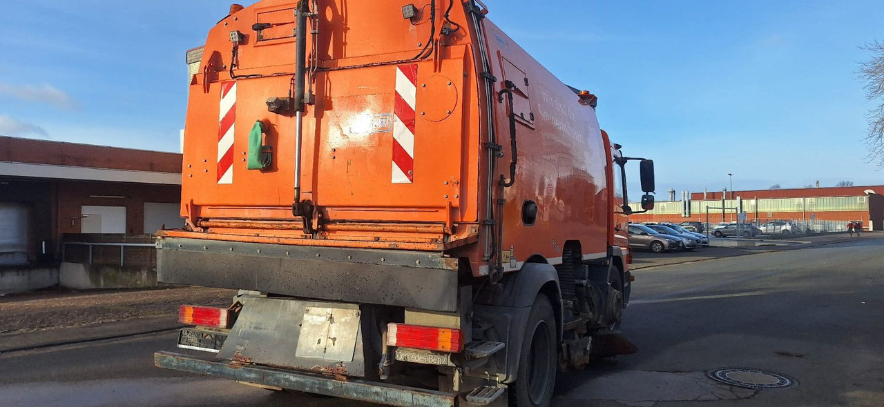 Mercedes-Benz Atego 1524 2 6-Zyl. 4x2 - 거리 청소 차량 : 사진 4 Mercedes-Benz Atego 1524 2 6-Zyl. 4x2 - 거리 청소 차량 : 사진 4