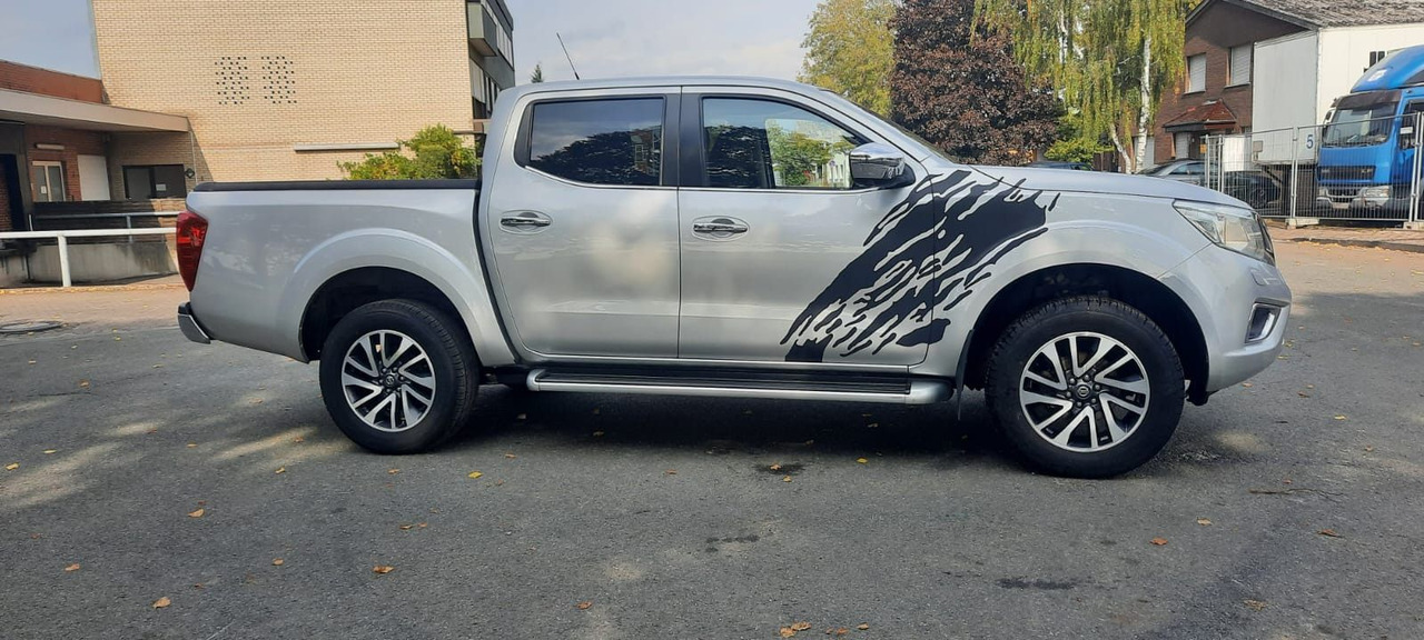 Nissan Navara NP300 N-Connecta Double Cab 4x4 - SUV : 사진 4 Nissan Navara NP300 N-Connecta Double Cab 4x4 - SUV : 사진 4