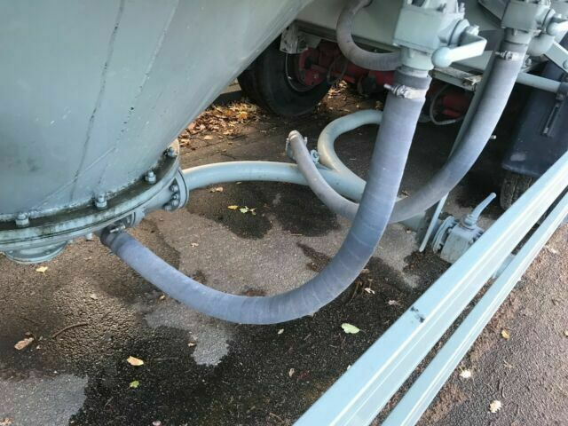 SPITZER SF 2734/2P Zement/Silo German Fahrzeug - 사일로 세미 트레일러 : 사진 4 SPITZER SF 2734/2P Zement/Silo German Fahrzeug - 사일로 세미 트레일러 : 사진 4