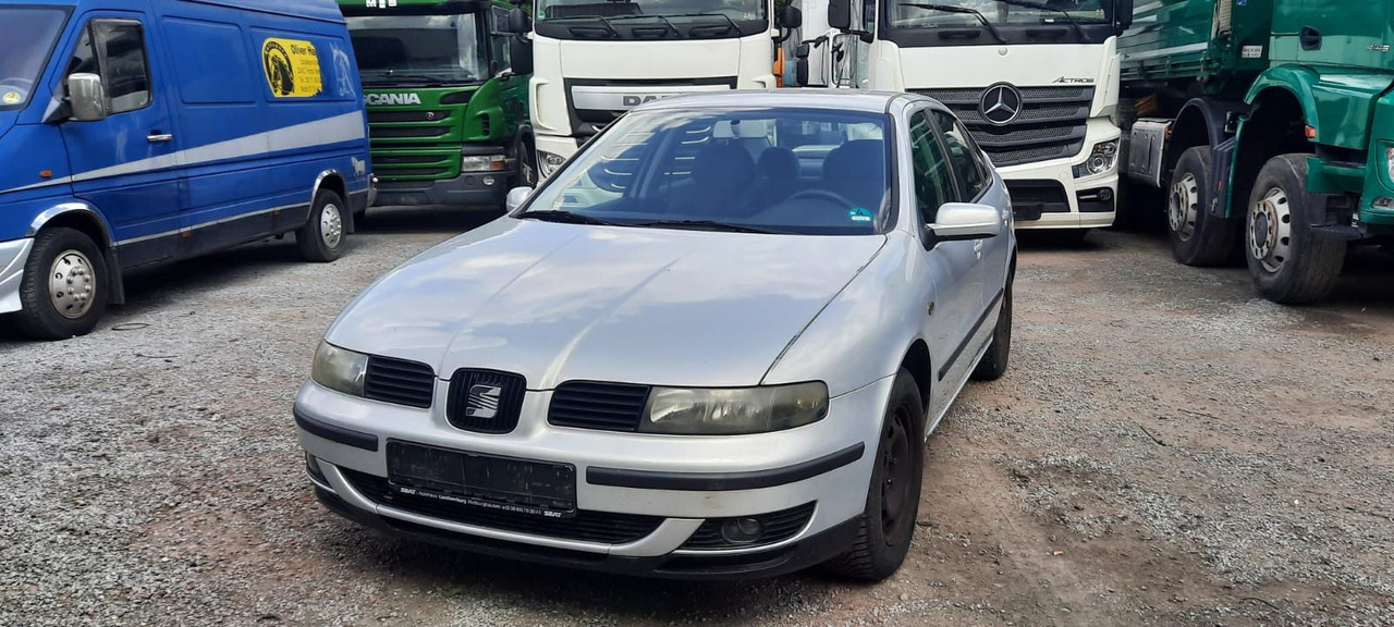 Seat Toledo Signo 1,8 20V Autom. - 세단 : 사진 2 Seat Toledo Signo 1,8 20V Autom. - 세단 : 사진 2