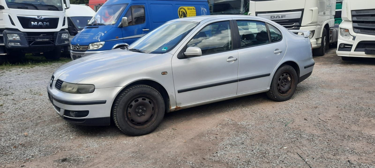 Seat Toledo Signo 1,8 20V Autom. - 세단 : 사진 4 Seat Toledo Signo 1,8 20V Autom. - 세단 : 사진 4