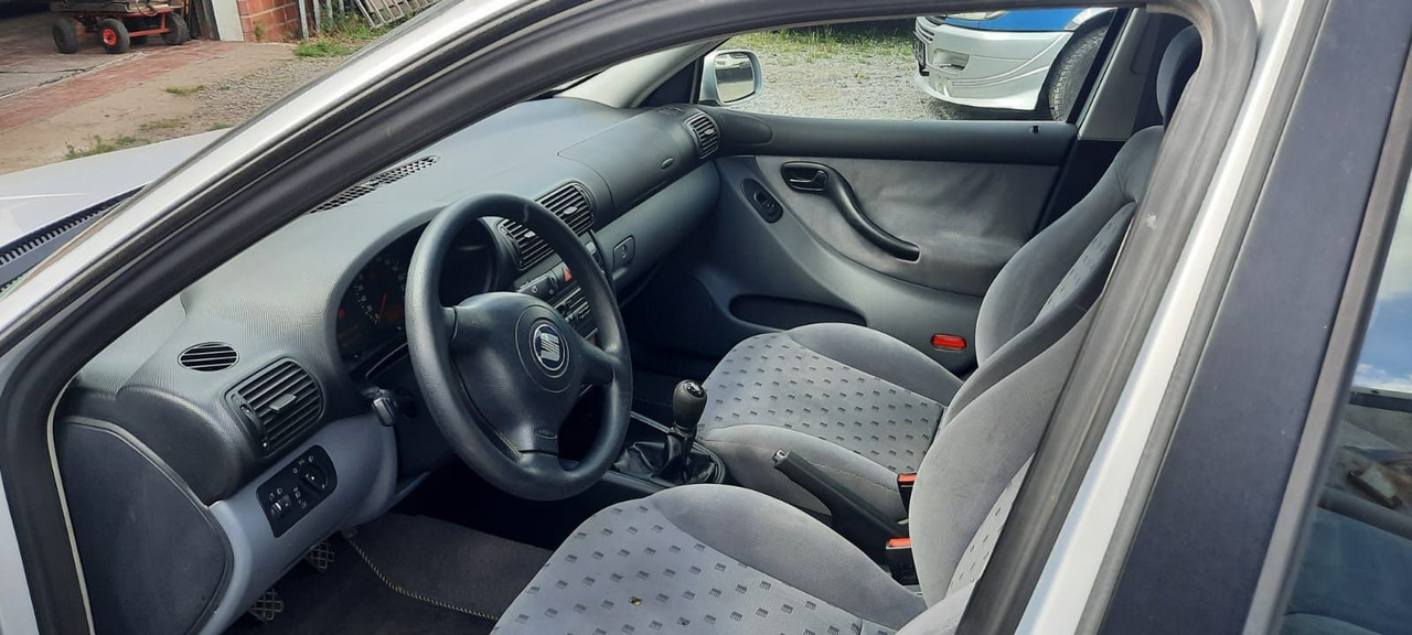 세단 Seat Toledo Signo 1,8 20V Autom. : 사진 6