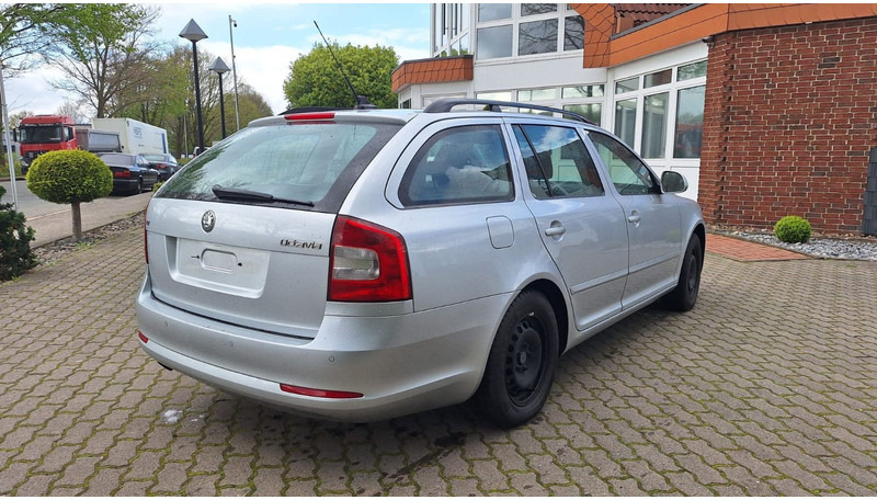 Škoda Octavia - 차량 : 사진 4 Škoda Octavia - 차량 : 사진 4