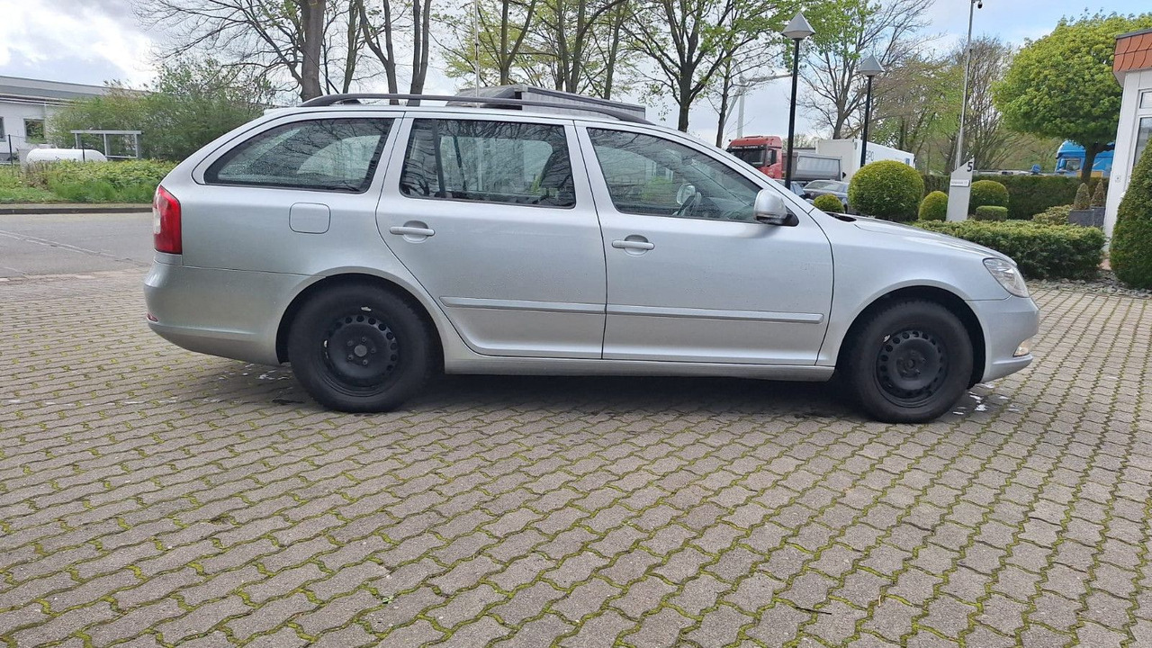 Skoda Octavia - 차량 : 사진 3 Skoda Octavia - 차량 : 사진 3