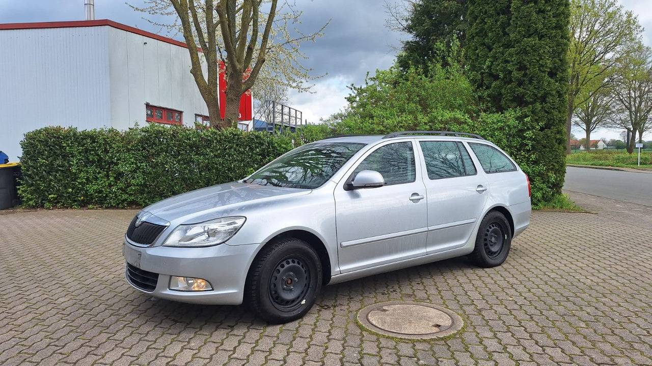 Skoda Octavia - 차량 : 사진 2 Skoda Octavia - 차량 : 사진 2