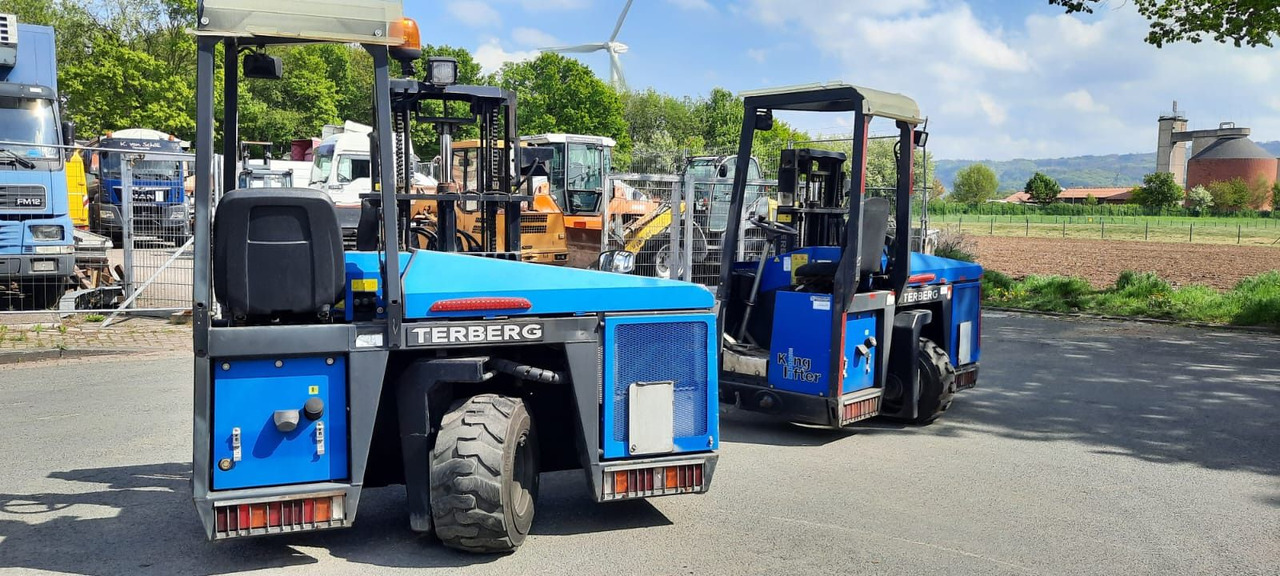 Terberg TKL M1-3 Mitnahmestapler - 디젤 지게차 : 사진 1 Terberg TKL M1-3 Mitnahmestapler - 디젤 지게차 : 사진 1