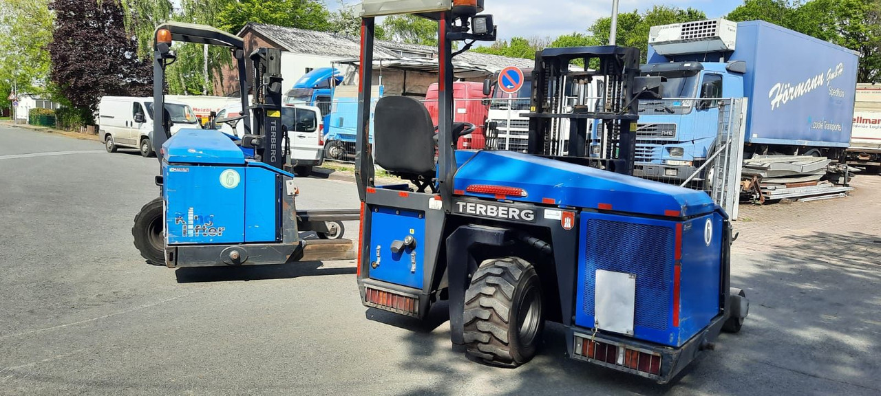 Terberg TKL M1-3 Mitnahmestapler - 디젤 지게차 : 사진 3 Terberg TKL M1-3 Mitnahmestapler - 디젤 지게차 : 사진 3
