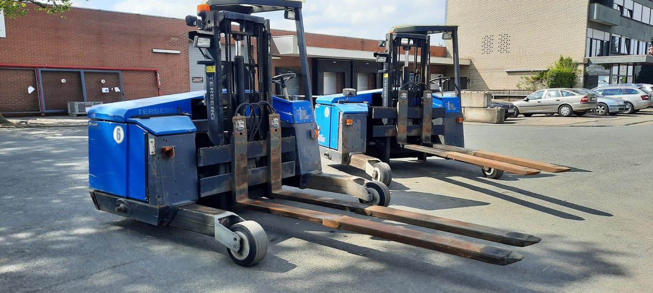 Terberg TKL M1-3 Mitnahmestapler - 디젤 지게차 : 사진 2 Terberg TKL M1-3 Mitnahmestapler - 디젤 지게차 : 사진 2