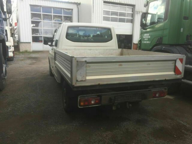 Volkswagen T5 Pritsche Doka - 플랫베드 밴, 콤비 밴 : 사진 4 Volkswagen T5 Pritsche Doka - 플랫베드 밴, 콤비 밴 : 사진 4
