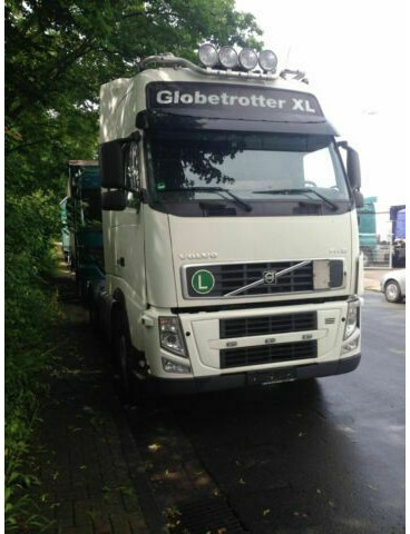 Volvo FH 440 G.Haus-Hochdach Euro:4 German Truck - 트랙터 유닛 : 사진 3 Volvo FH 440 G.Haus-Hochdach Euro:4 German Truck - 트랙터 유닛 : 사진 3