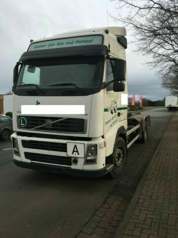 Volvo FH12-420 G.Haus 2xBett Klima Schaltgetriebe Reta - 후크 리프트 트럭 : 사진 1 Volvo FH12-420 G.Haus 2xBett Klima Schaltgetriebe Reta - 후크 리프트 트럭 : 사진 1