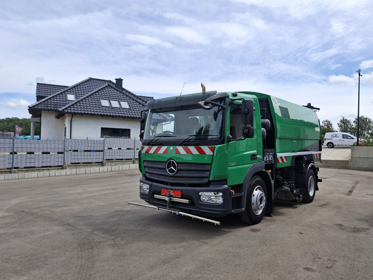 MERCEDES-BENZ Atego 1523 Zamiatarka Kehrmaschine Schmidt SK600 Karcher 2 Motoren Euro 6 PM10 Rura Do Liści - 거리 청소 차량 : 사진 3 MERCEDES-BENZ Atego 1523 Zamiatarka Kehrmaschine Schmidt SK600 Karcher 2 Motoren Euro 6 PM10 Rura Do Liści - 거리 청소 차량 : 사진 3