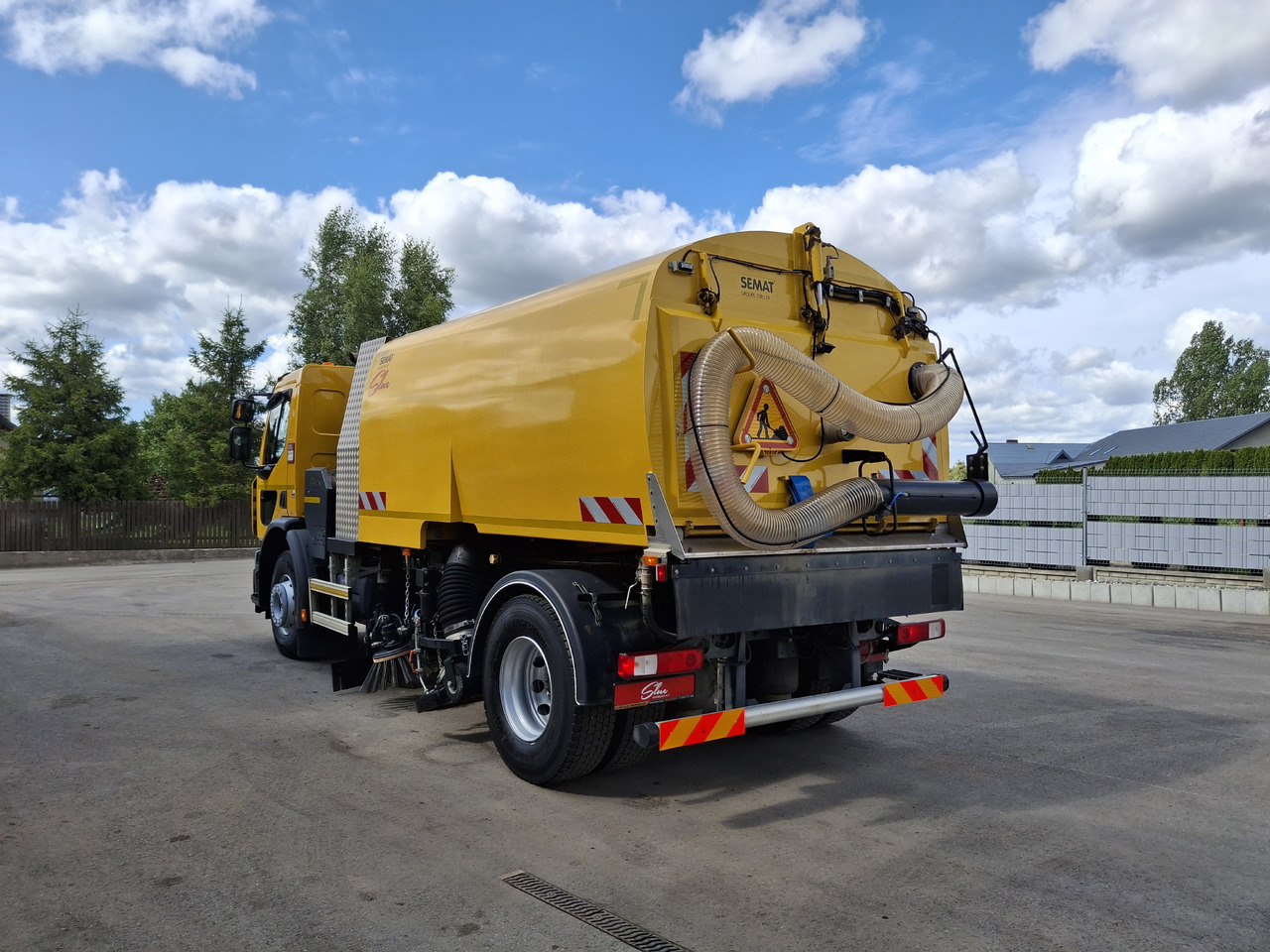 RENAULT C280 Kehrmaschine Zamiatarka SEMAT Zoeller FAUN Karcher L/R 2 Motoren 2018r 740 Mth Euro 6 - 거리 청소 차량 : 사진 4 RENAULT C280 Kehrmaschine Zamiatarka SEMAT Zoeller FAUN Karcher L/R 2 Motoren 2018r 740 Mth Euro 6 - 거리 청소 차량 : 사진 4