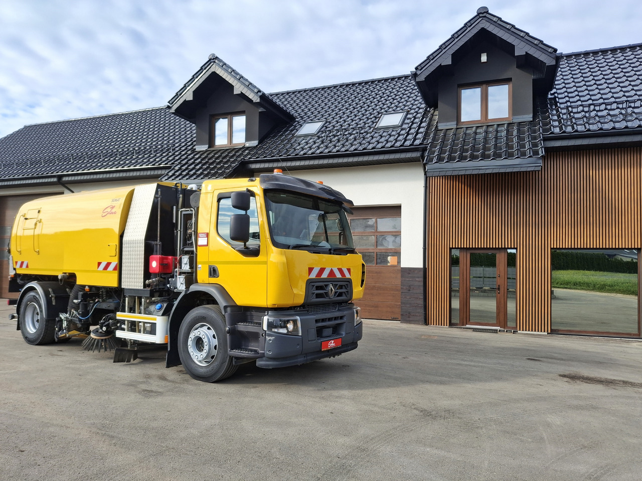 RENAULT C280 SEMAT ZOELLER Zamiatarka Kehrmaschine Euro 6 PM Karcher L/R 2 Motoren 2018r Hochdruckreinigung - 거리 청소 차량 : 사진 1 RENAULT C280 SEMAT ZOELLER Zamiatarka Kehrmaschine Euro 6 PM Karcher L/R 2 Motoren 2018r Hochdruckreinigung - 거리 청소 차량 : 사진 1