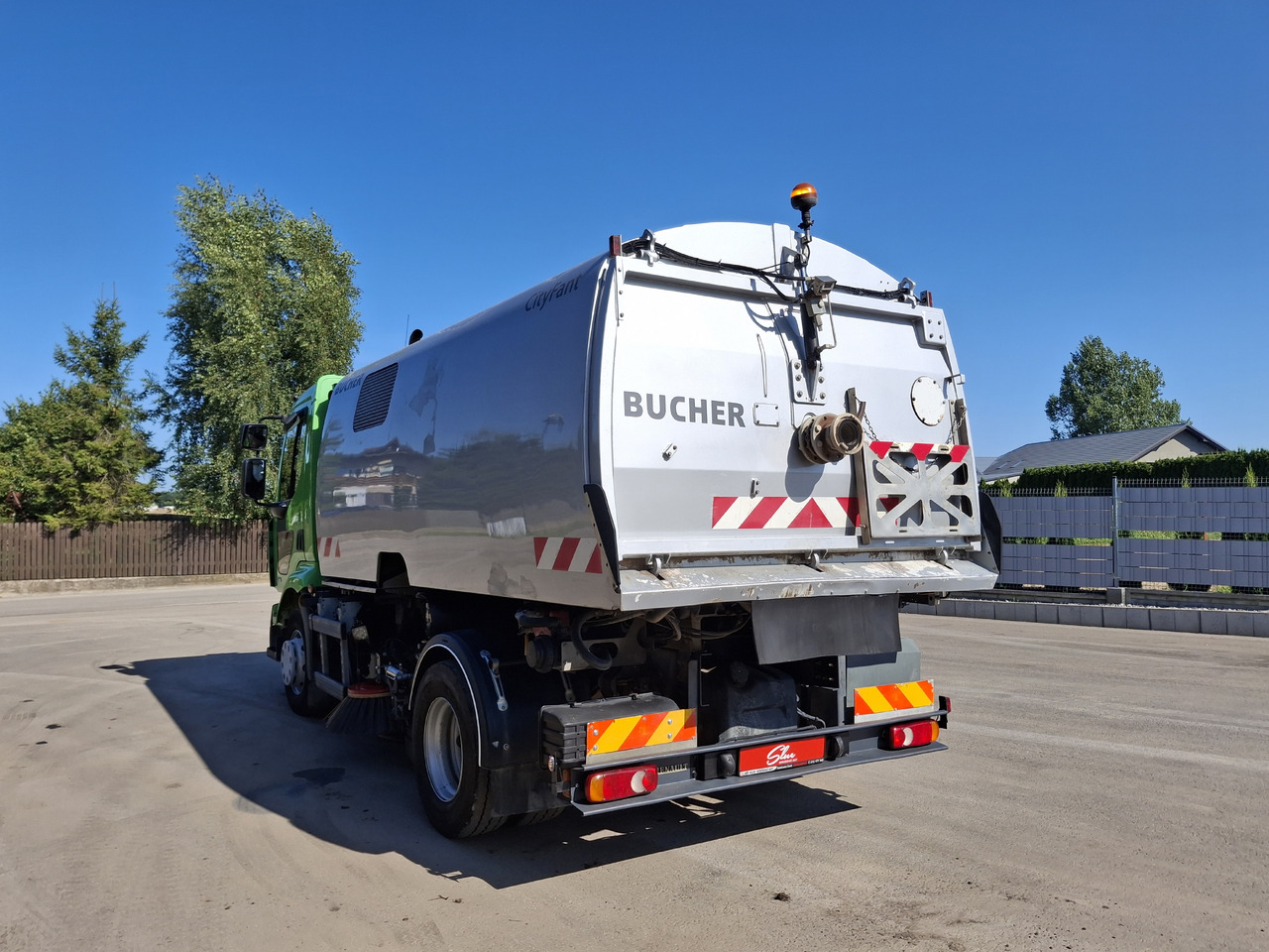 RENAULT Middlum 270 DXI Zamiatarka Kehrmaschine BUCHER Karcher L/R 2 Silniki 2 Motoren - 거리 청소 차량 : 사진 3 RENAULT Middlum 270 DXI Zamiatarka Kehrmaschine BUCHER Karcher L/R 2 Silniki 2 Motoren - 거리 청소 차량 : 사진 3