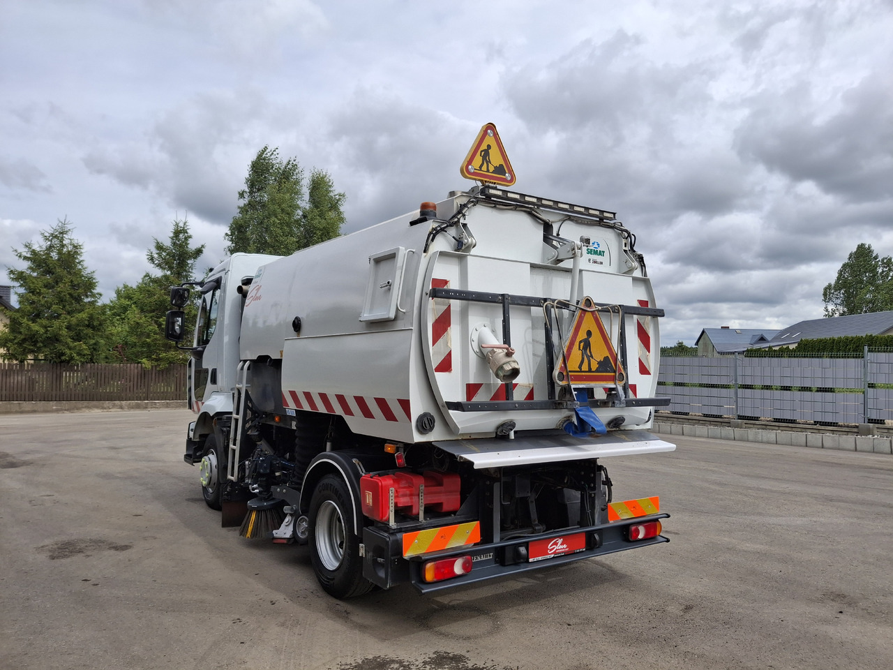 RENAULT Midlum 220 Zamiatarka Johnston VS500 Szczotki L/R Obie Strony Napęd Hydrostatyczny 2012r - 거리 청소 차량 : 사진 4 RENAULT Midlum 220 Zamiatarka Johnston VS500 Szczotki L/R Obie Strony Napęd Hydrostatyczny 2012r - 거리 청소 차량 : 사진 4