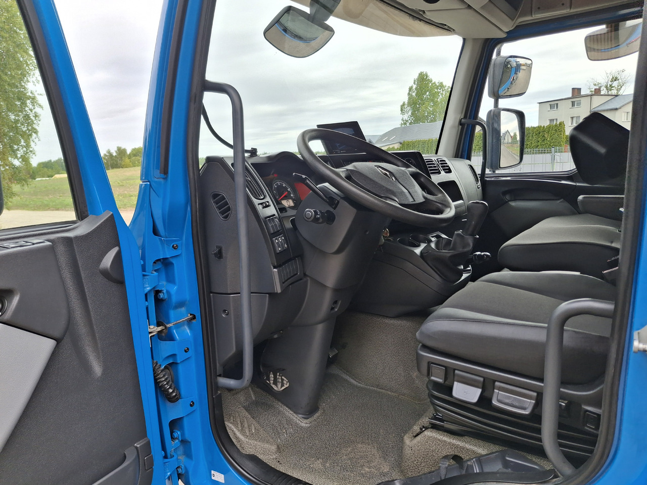 리스 Renault D16 Renault D16 : 사진 21