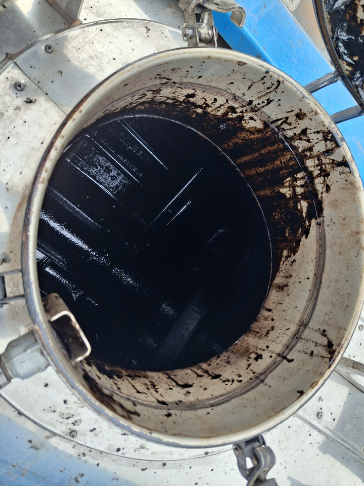 리스 Renault D16 Renault D16 : 사진 32