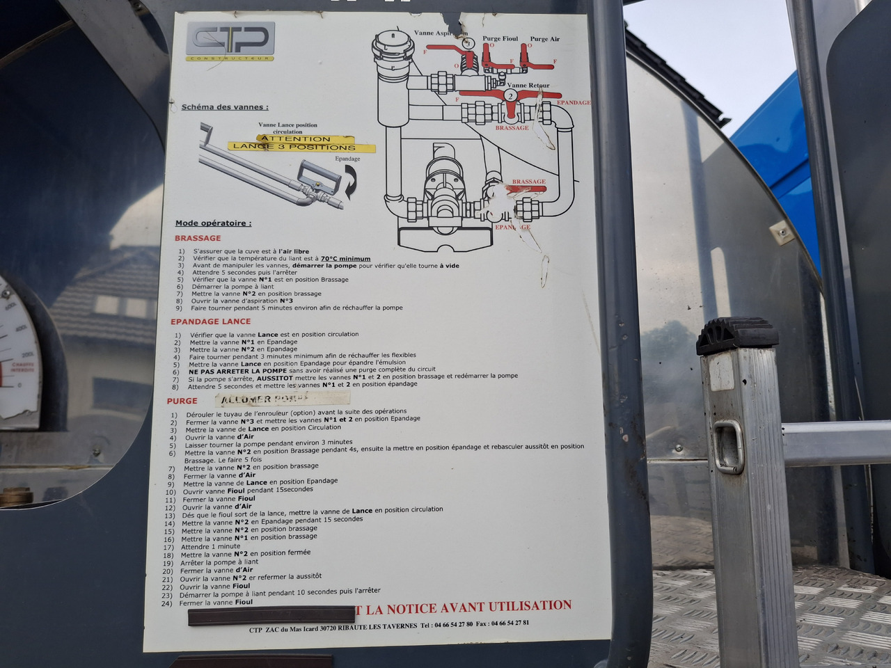 리스 Renault D16 Renault D16 : 사진 15