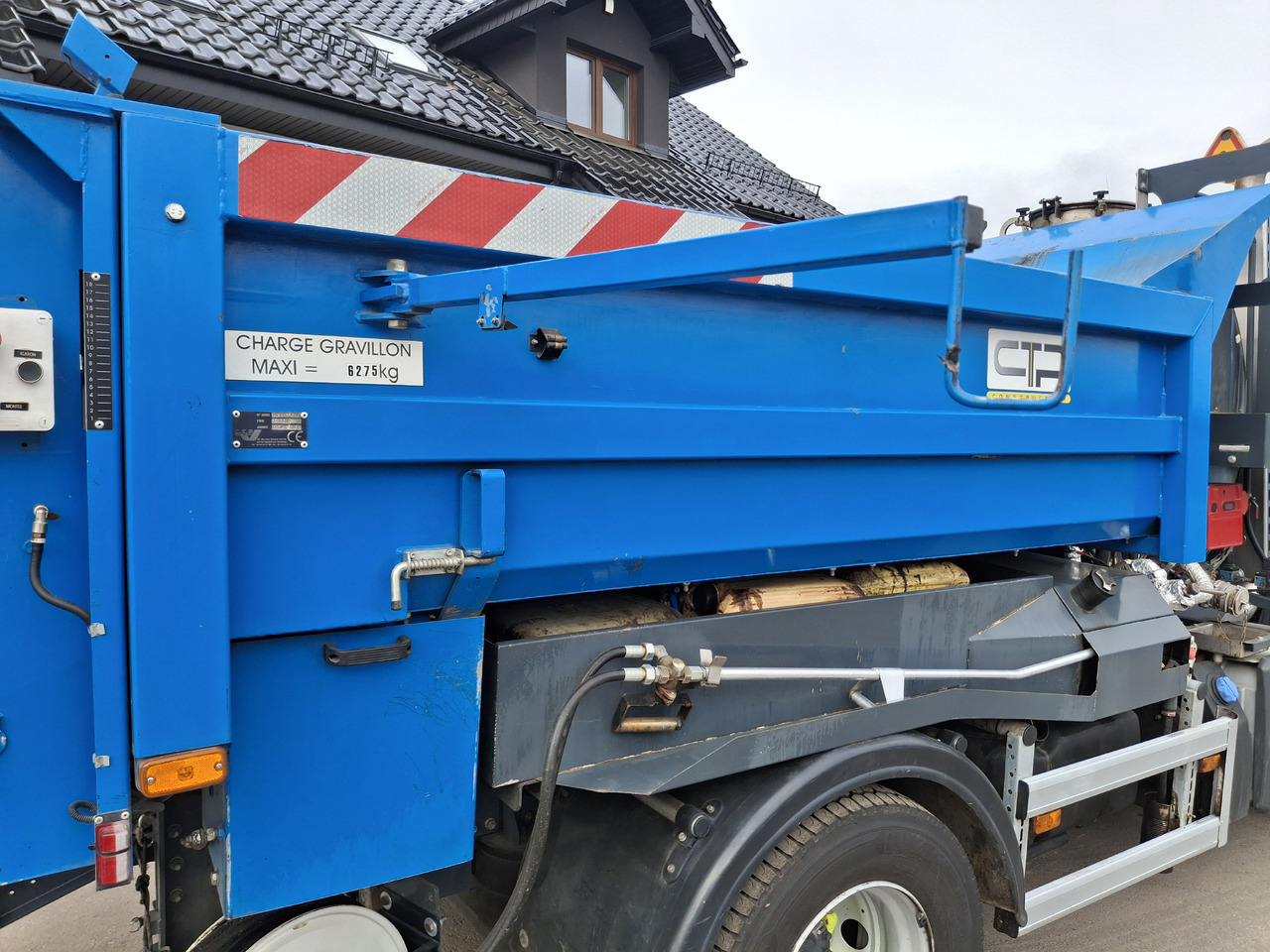 리스 Renault D16 Renault D16 : 사진 17