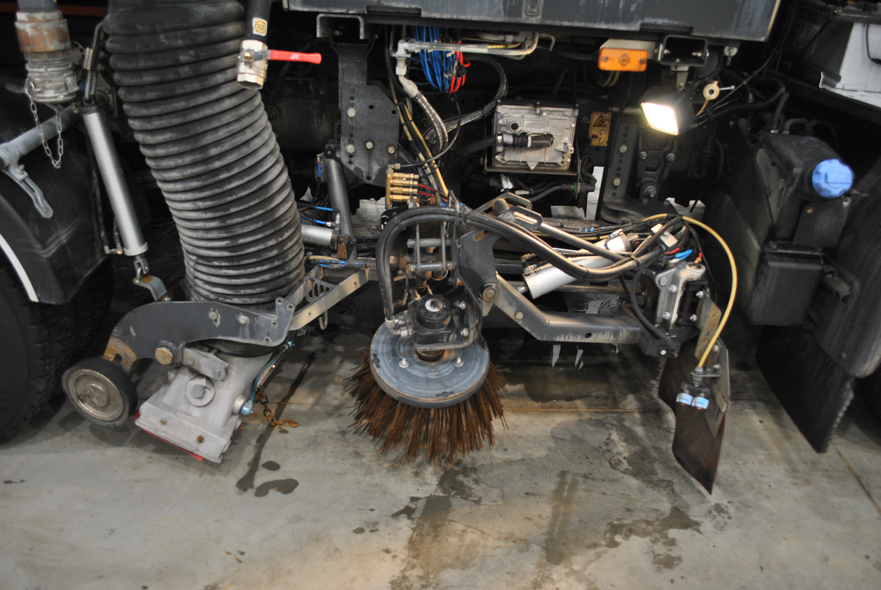 Renault Midlum 220 Zamiatarka Kehrmaschine Johnston 2014r 2770Mth Euro5 - 거리 청소 차량 : 사진 5 Renault Midlum 220 Zamiatarka Kehrmaschine Johnston 2014r 2770Mth Euro5 - 거리 청소 차량 : 사진 5