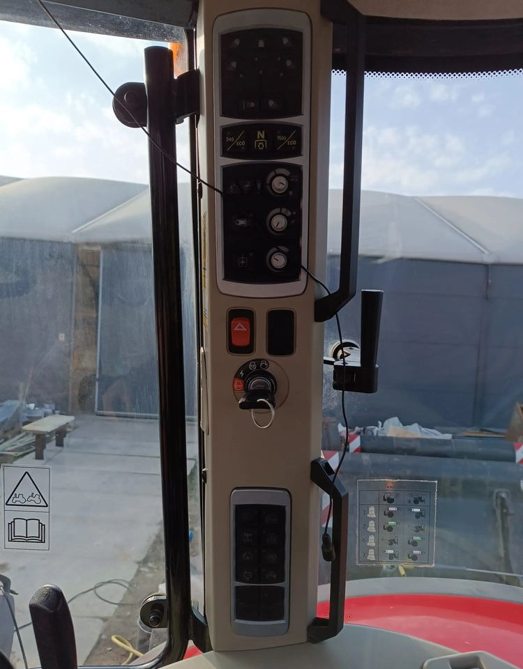 장궤형 트랙터 Massey Ferguson 7724 Dyna 6 : 사진 11