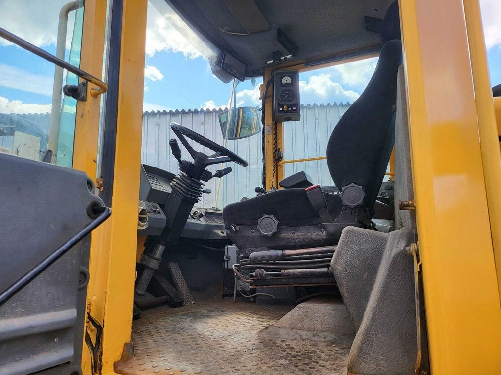 휠 로더 Volvo BM L70C : 사진 8