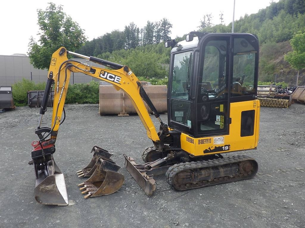 JCB 19 C-1 - 미니 굴삭기 : 사진 1 JCB 19 C-1 - 미니 굴삭기 : 사진 1