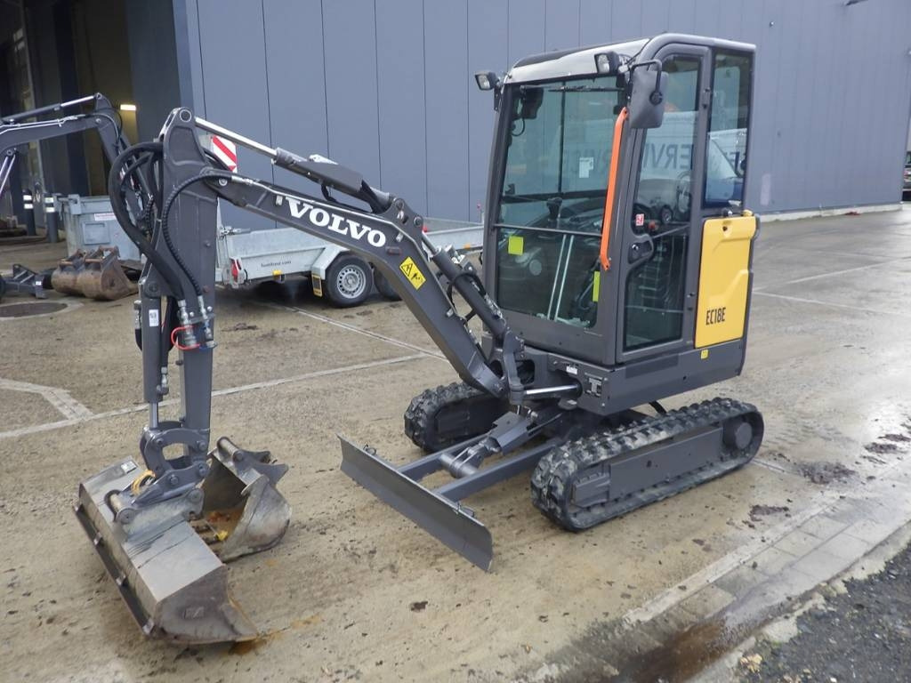 Volvo EC 18 E - 미니 굴삭기 : 사진 1 Volvo EC 18 E - 미니 굴삭기 : 사진 1
