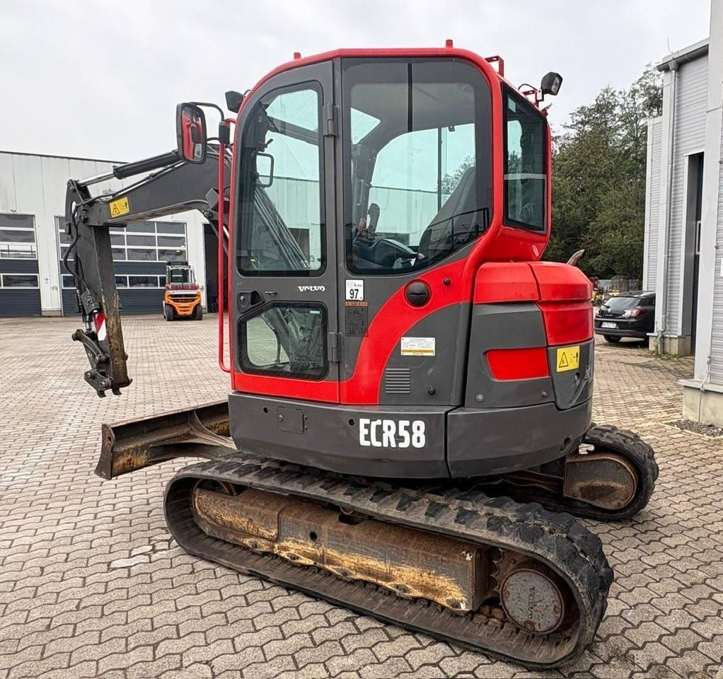 Volvo ECR 58 - 미니 굴삭기 : 사진 4 Volvo ECR 58 - 미니 굴삭기 : 사진 4