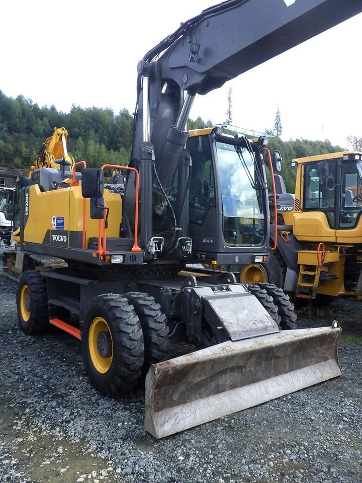 Volvo EW 220 E - 휠 굴삭기 : 사진 4 Volvo EW 220 E - 휠 굴삭기 : 사진 4